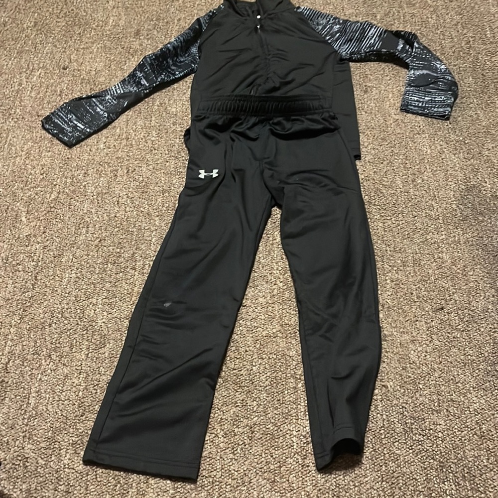 Boys under armour track suit
